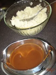 Mashed Potatoes with Gravy (opens in a new tab)
