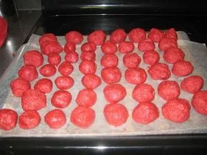 Cooked red velvet balls (opens in a new tab)